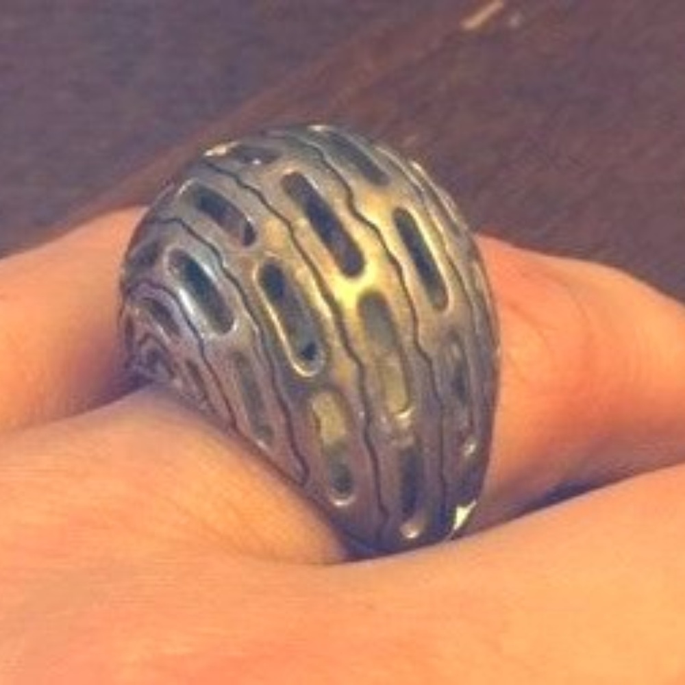 John Hardy Size 7 ring
